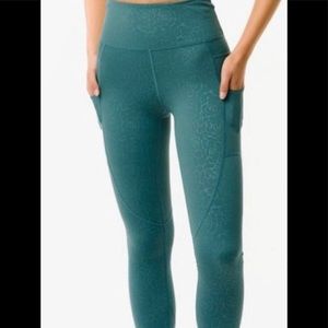 Zyia Active Teal Light and Tight Leggings